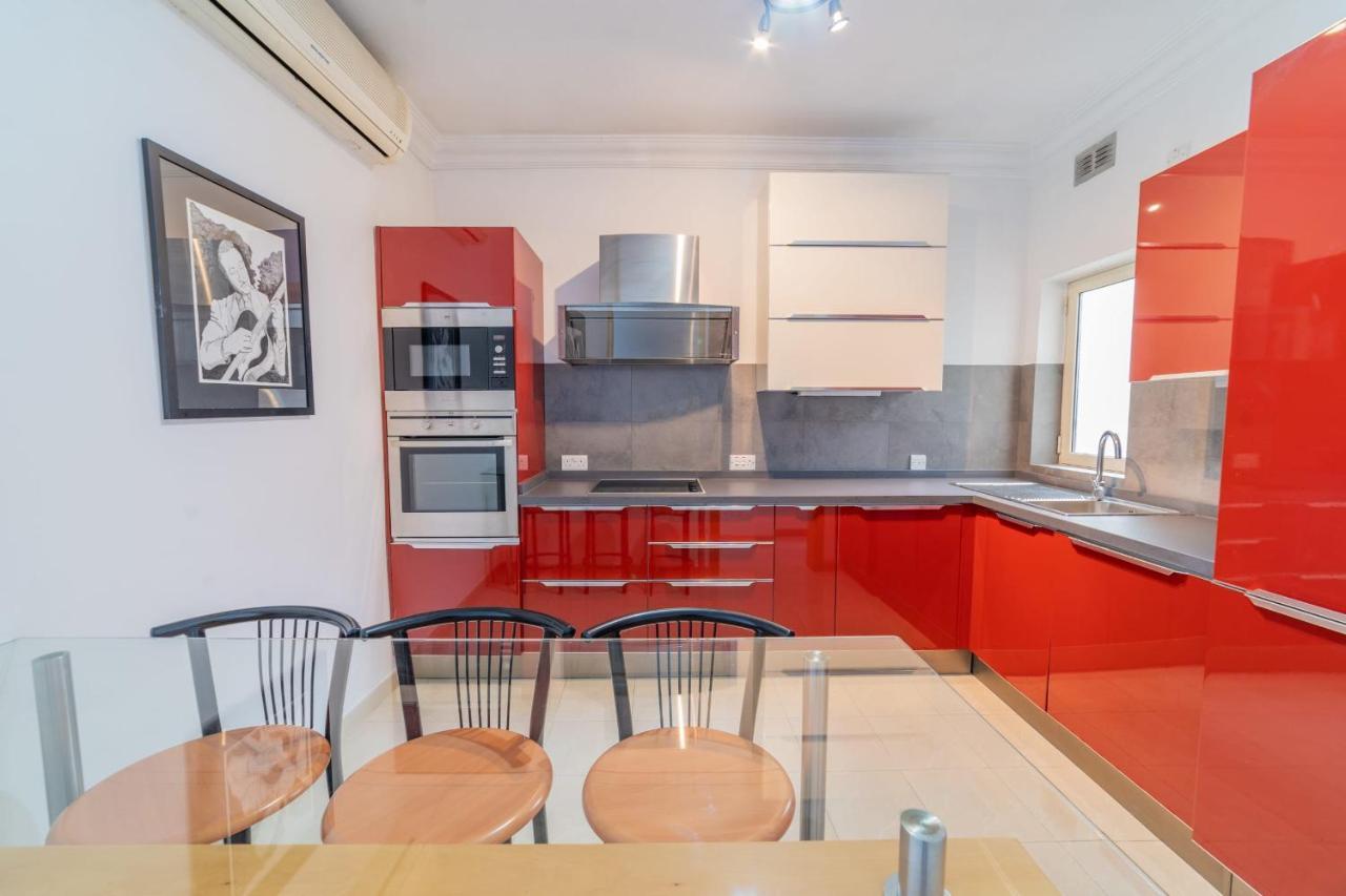 Amazing Views Of Spinola Bay In Heart Of Stjulians-Hosted By Sweetstay St. Julian's Exterior foto